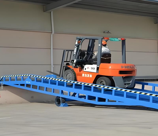 安徽移动式卸货平台（叉车用）